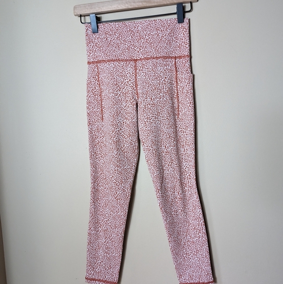 ATHLETA salutation stash pocket textured tights size XS - Picture 5 of 9